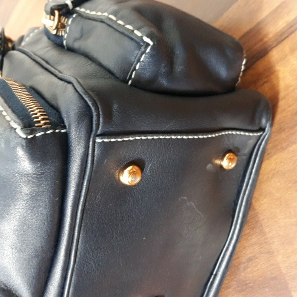 TOD'S Shoulder Leather Zip Pocket Handbag - Picture 8 of 16